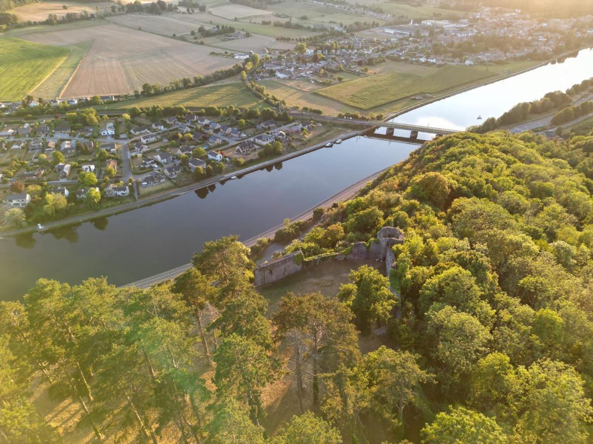 Yvoir Aux Berges Du Bocqヴィラ エクステリア 写真